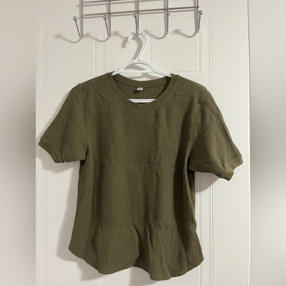 Uniqlo shirt